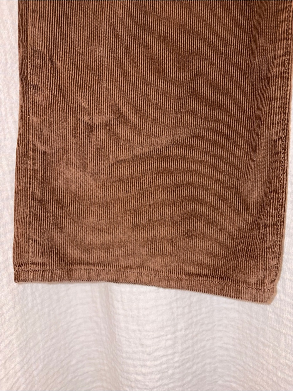 ✨ Levi's Ribcage Wide-Leg Corduroy Pants in Brown - Picture 7 of 7